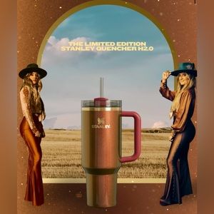 Stanley x Lainey Wilson Country Gold Quencher H2.0 FlowState™ Tumbler | 40 OZ